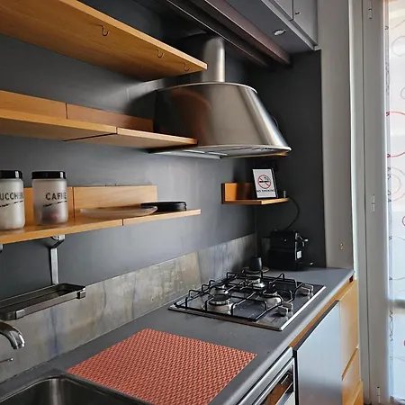 Maison Navigli ميلان
